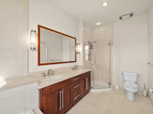 1 Intrepid Place image 22 of 38