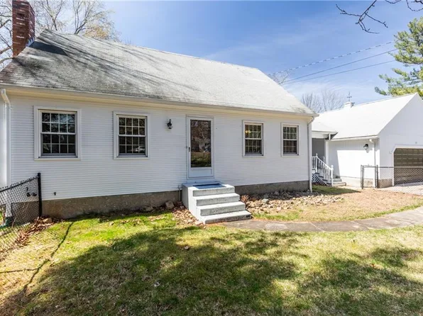 72 Branch Pike, Smithfield, RI 02917