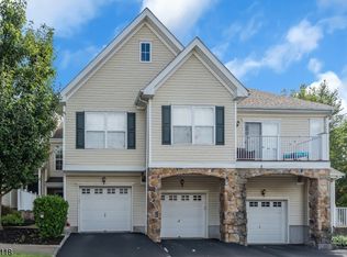 163 Terrace Ct, Pompton Lakes, NJ 07442