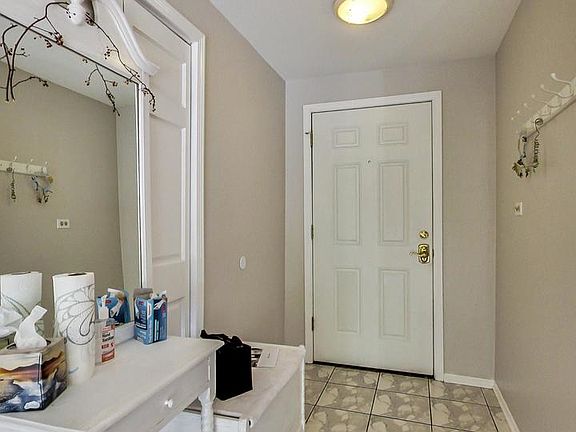 4th image of 19 Hawthorne Sq