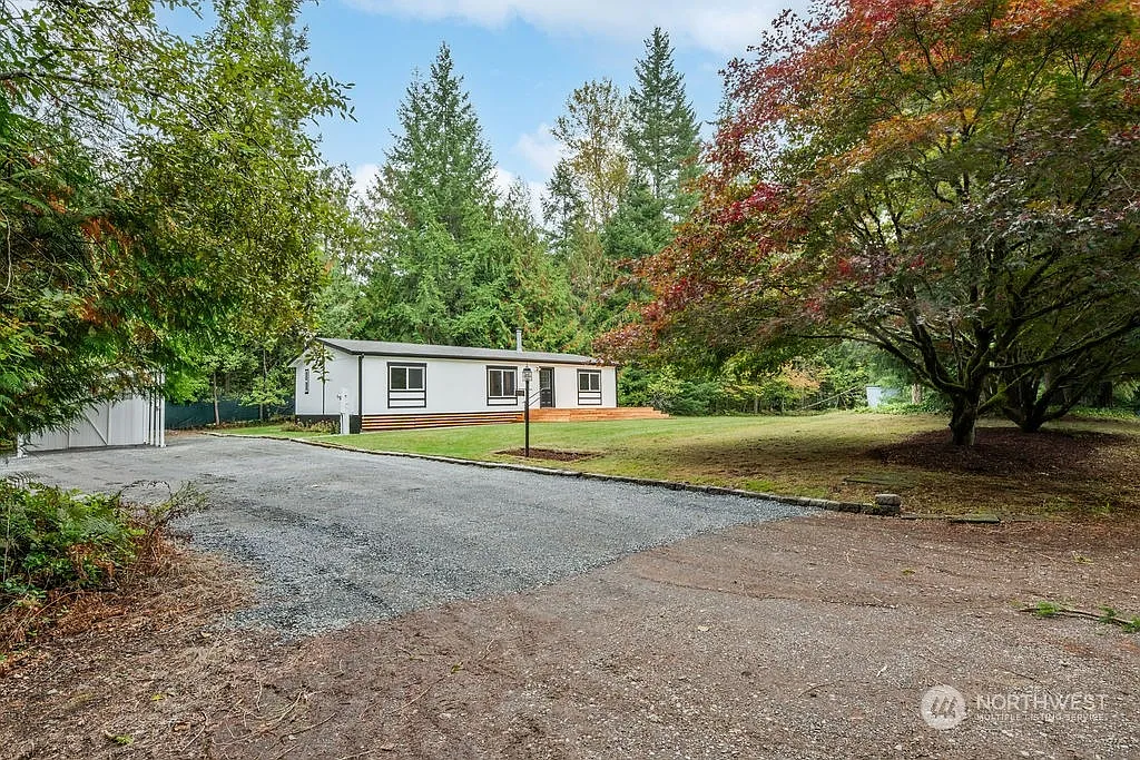 32218 NE 111th Place photo 1