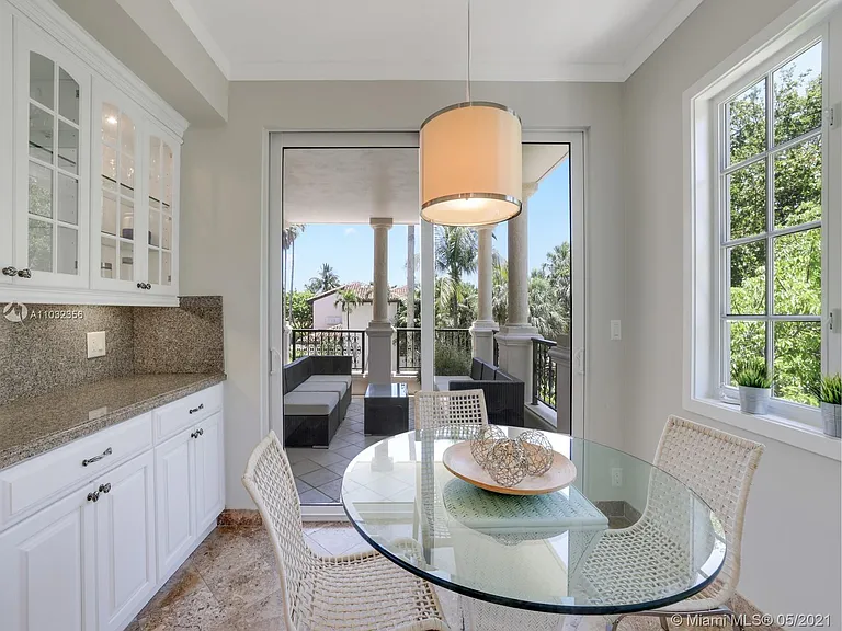 19126 Fisher Island Dr #19126 — Photo 12