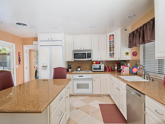 4th image of 27521 Clearlake Dr
