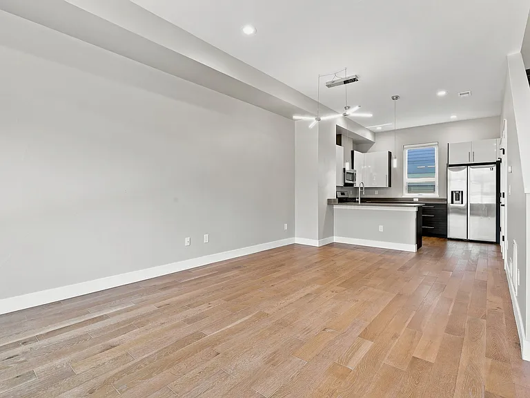3832 Jason St #5A — Photo 26