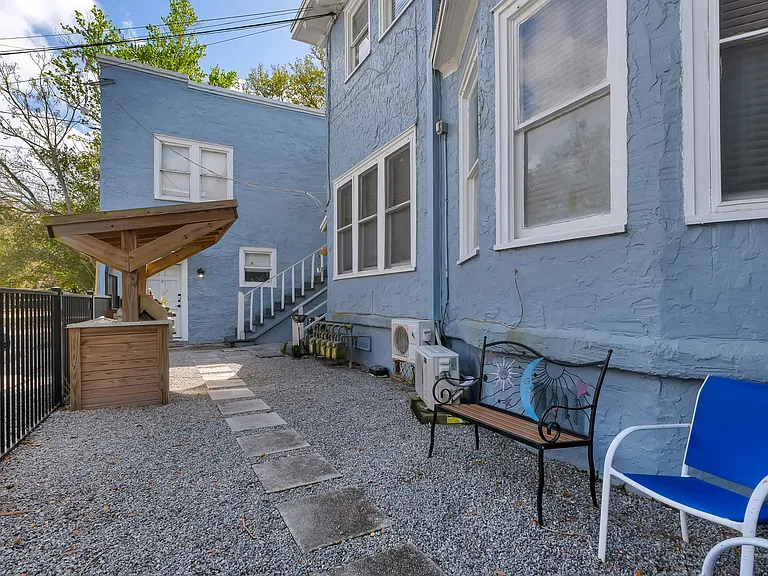 606 S Park Ave — Photo 4