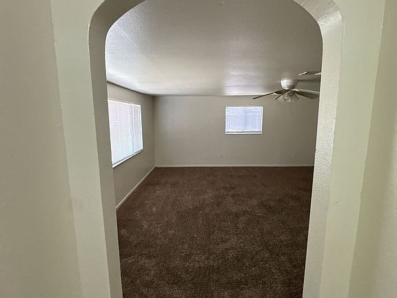 4th image of 2245 W Harvard Ave