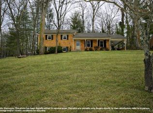 212 Chesterfield Rd, Lynchburg, VA 24502