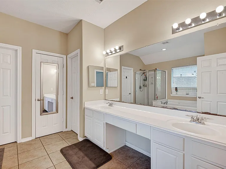 12042 Clear Brook Oak St — Photo 33