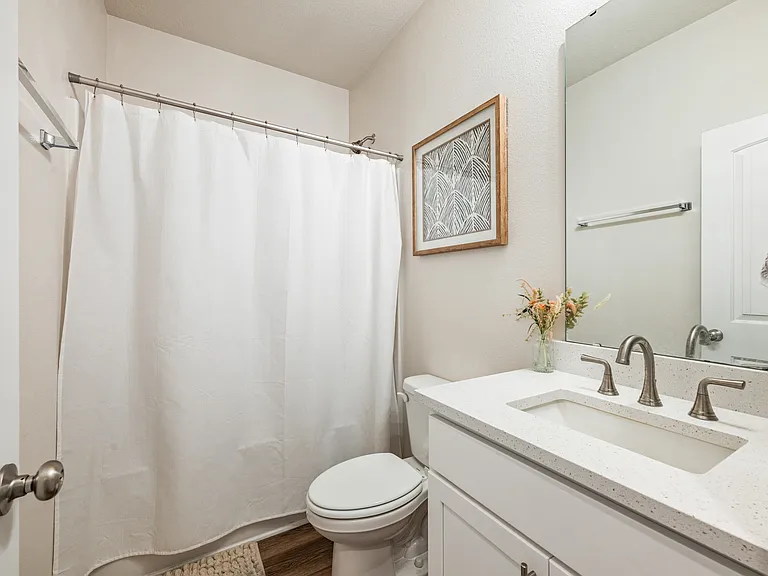 704 W Brainerd St — Photo 11