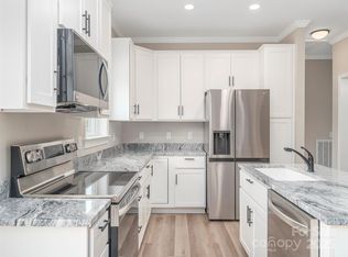 21 Kathy Dr, Waynesville, NC 28786