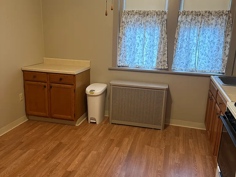1721 Brownsville Rd #1 — Photo 7