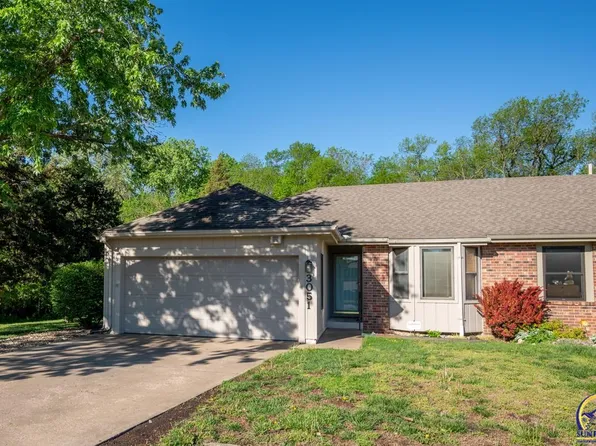 3051 SW Arrowhead Rd, Topeka, KS 66614