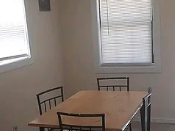 4th image of 2310 N Baylen St