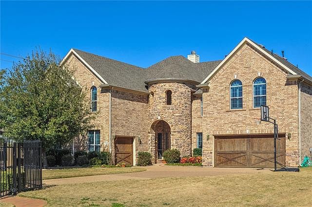 1st image of 710 Walnut Bend Dr