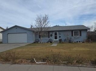1909 E I St, Torrington, WY 82240