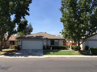 5021 Shadow Lake Dr, Bakersfield, CA 93313