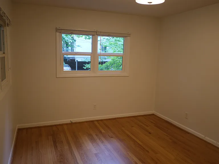 3512 SW 10th Ave — Photo 6