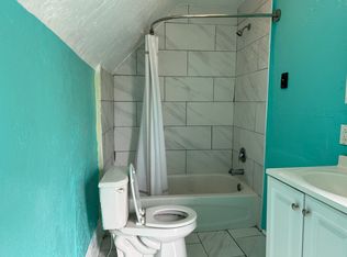 2663 Hampshire Rd FLOOR 3, Cleveland, OH 44106