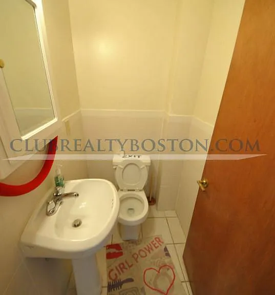 132 Glenville Ave #2 — Photo 10