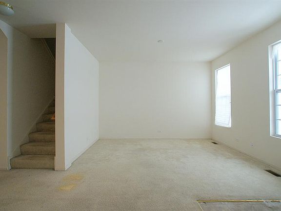 2nd image of 525 Cannonball Dr