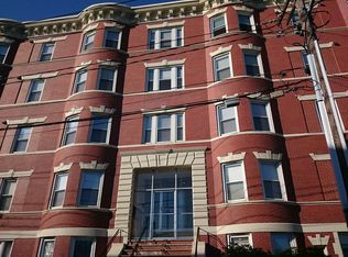 210 Winthrop Rd APT 9, Brookline, MA 02445