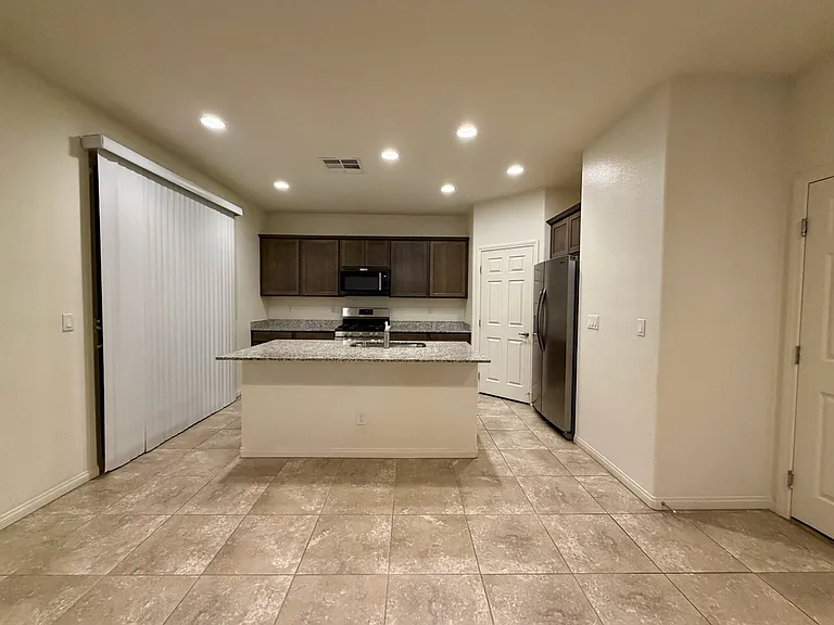 5844 Middle Rock St — Photo 8