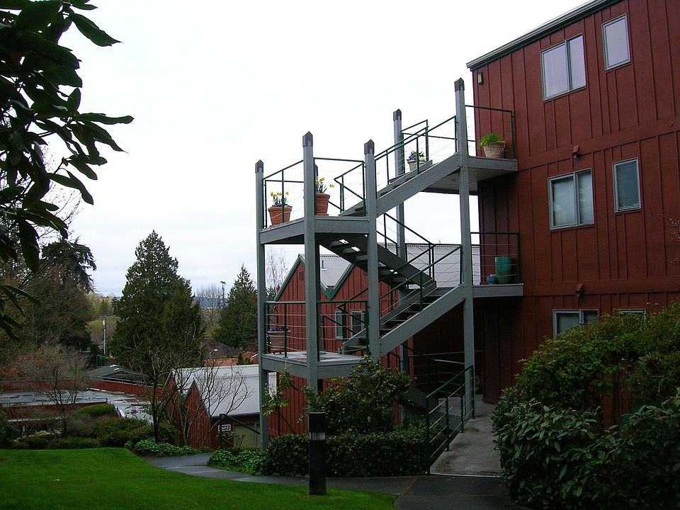 1983 condos with level entry and view from living room + Master bedroom