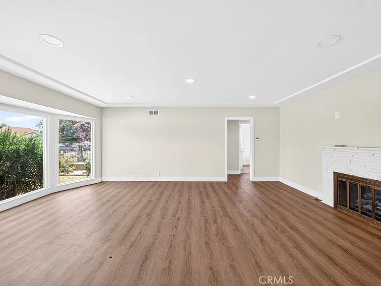 639 N Nora Ave — Photo 14