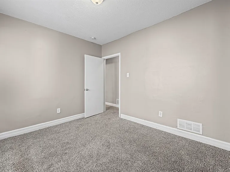 3825 Waverly St #1 — Photo 16