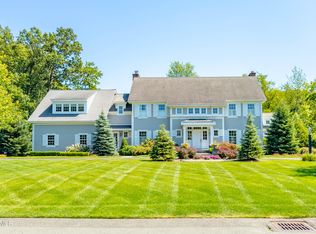 1 E Ridge Rd, Loudonville, NY 12211