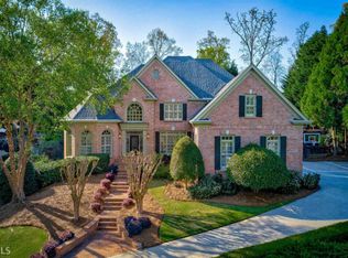 6045 Laurel Oak Dr, Suwanee, GA 30024