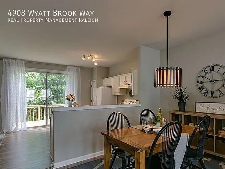 4908 Wyatt Brook Way — Photo 5