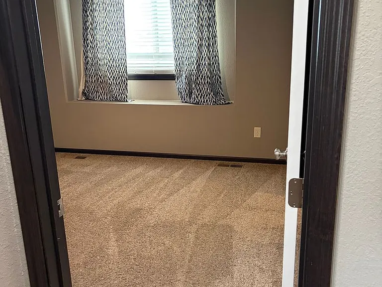 1247 Juneau Dr — Photo 6