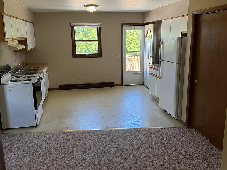 1611 Maness Ct #2 — Photo 3