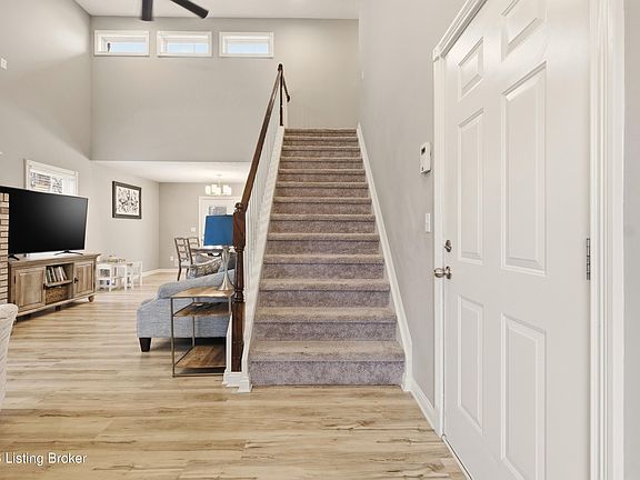 5th image of 7101 Mount Washington Rd