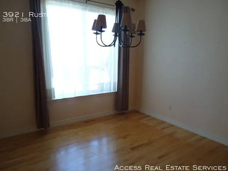 3921 Ruston Way — Photo 4