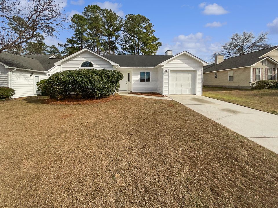 1st image of 136 Ashton Dr