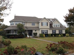 5 Rye Field Ct, Mount Sinai, NY 11766