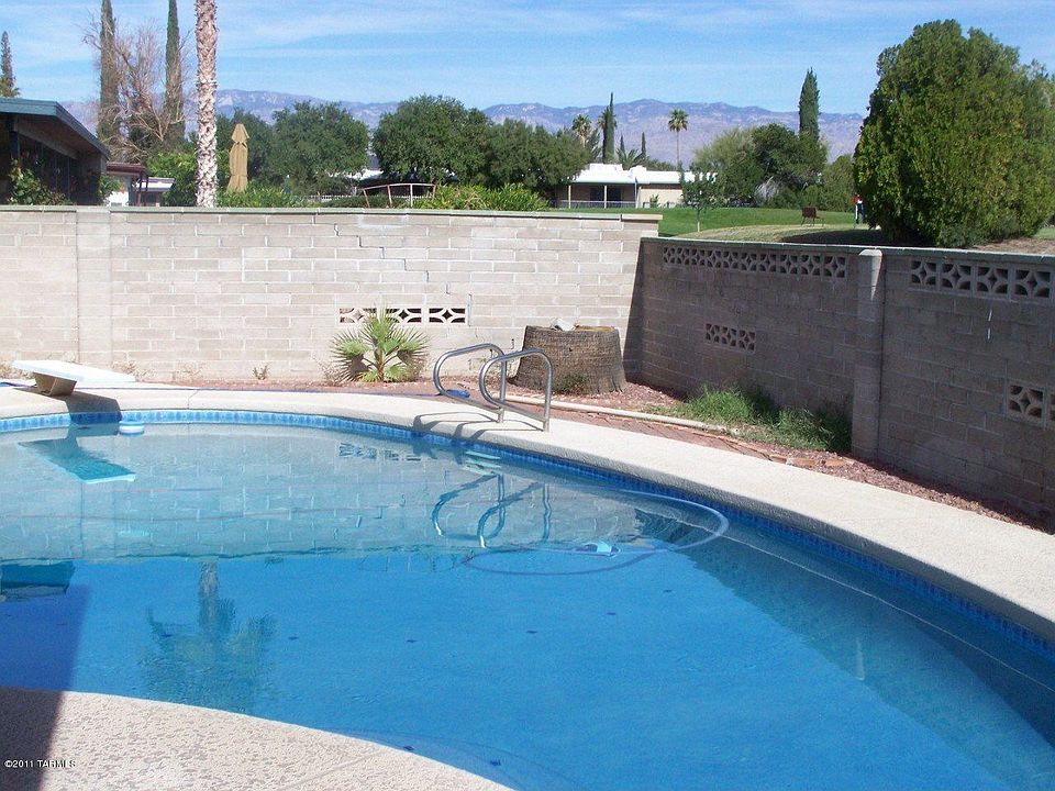 2nd image of 1717 S Regina Cleri Dr