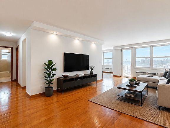 2nd image of 3131 Brighton 13th St Unit B18