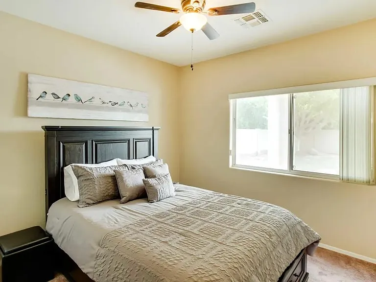 14335 W Clarendon Ave — Photo 11