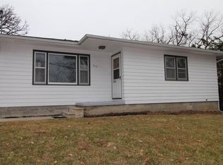 915 Alabar Ave, Waterloo, IA 50701