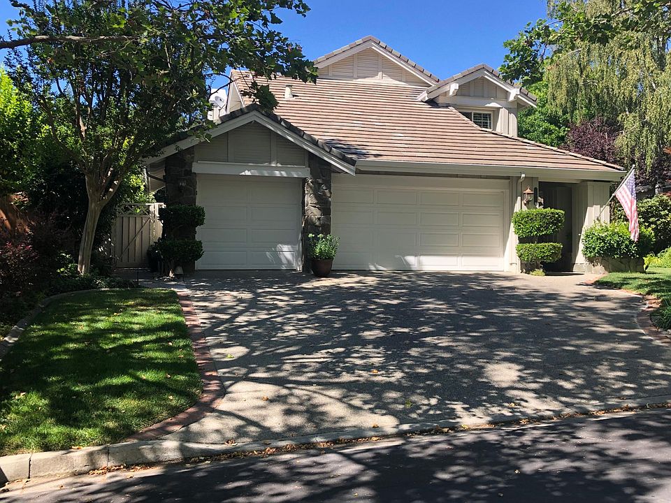 1st image of 537 Buttonwood Dr