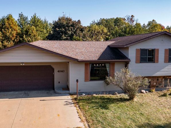 4040 Lindstrom Ln, Stevens Point, WI 54482
