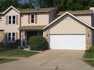 916 Gastorf Pl, Florissant, MO 63031