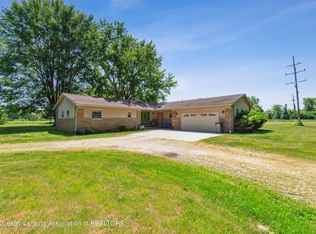 7861 Pingree Rd, Pinckney, MI 48169