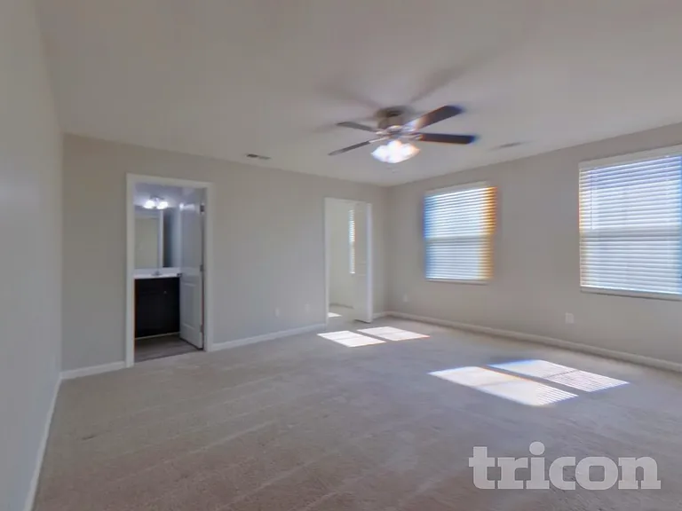 120 Castlebrook Dr — Photo 7