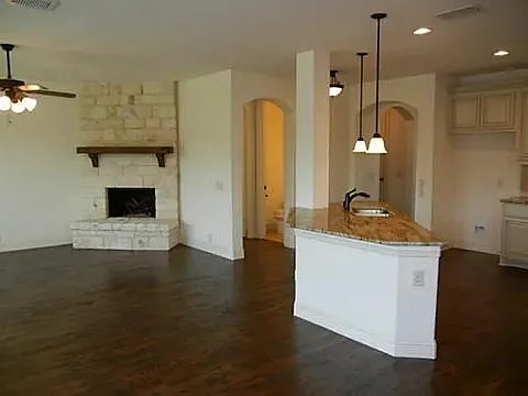 2320 Lynbridge Cir — Photo 8