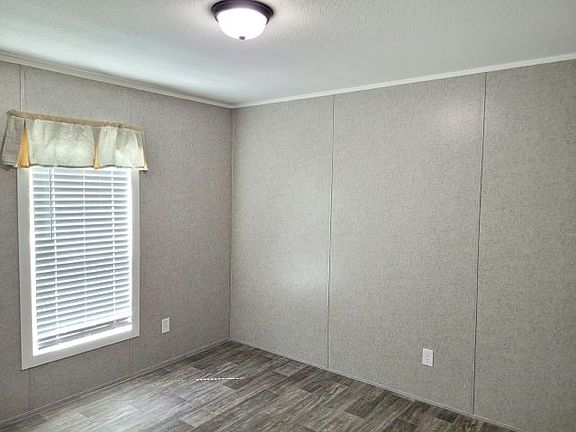 4th image of 4000 24th St N #104