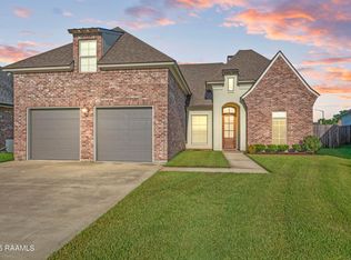 106 Portside Dr, Broussard, LA 70518